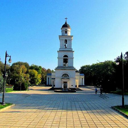 Central Park Accommodation Кишинёв Экстерьер фото